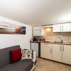  Casa vacanze Centro Storico - Enjoy House
